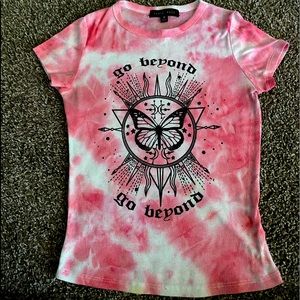 pink and white shirt size M